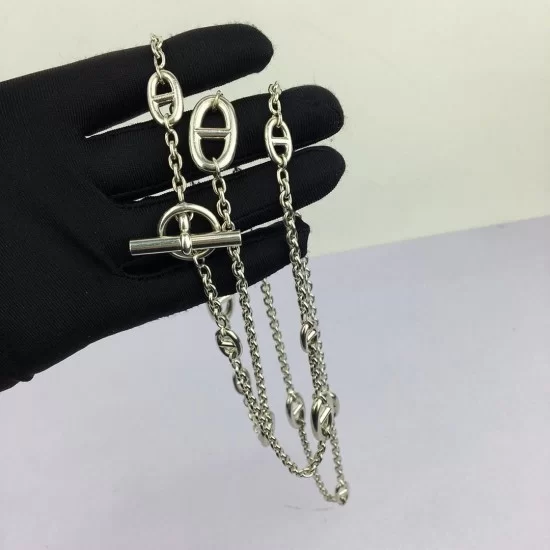Buy Mirabelle Diamond Handbag Pendant/Necklace 1.58 Carats 18K Gold  Reversible Online | Arnold Jewelers
