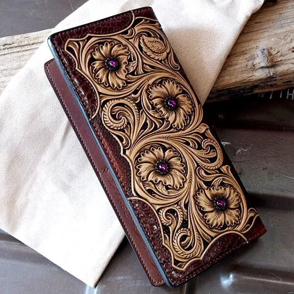 DIY Leathercraft: Make a Leather Fly Fishing Wallet with Free PDF Pattern -  Popov Leather®